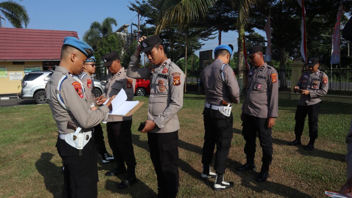 GAKTIBPLIN : Provos Polda Sumsel melakukan Gaktibplin personel Polres Prabumulih, Rabu. Foto : Ist/IP.COM