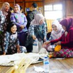 Gubernur Sumsel H Herman Deru mengapresiasi atas terselenggaranya Festival Anjungan dan Pekan Adat ke-4 Tahun 2023 di Anjungan Dekranasda Jakabaring Palembang, Kamis (3/8).