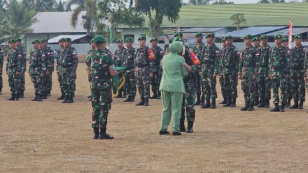 Tradisi Cium Bumi dan Tunggul Satuan, Bagi Prajurit Yonzipur 2/SG Sebelum Berangkat Satgas Perdamaian PBB