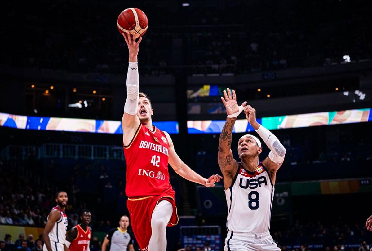 Kejutan terjadi pada semifinal FIBA World Cup 2023 di Mall of Asia Arena, Manila, Filipina, Jumat (8/9) malam.