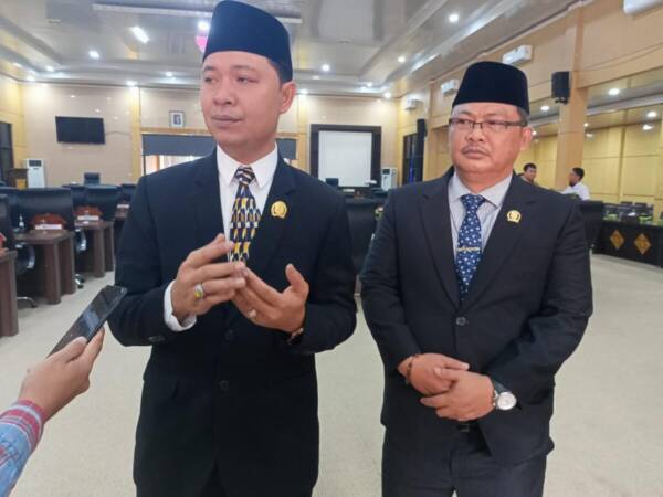 Heriyanto Resmi Jabat Anggota DPRD OKU Timur