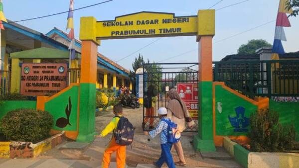 Tatap Muka Kembali, Pelajar di Prabumulih Sekolah Lagi