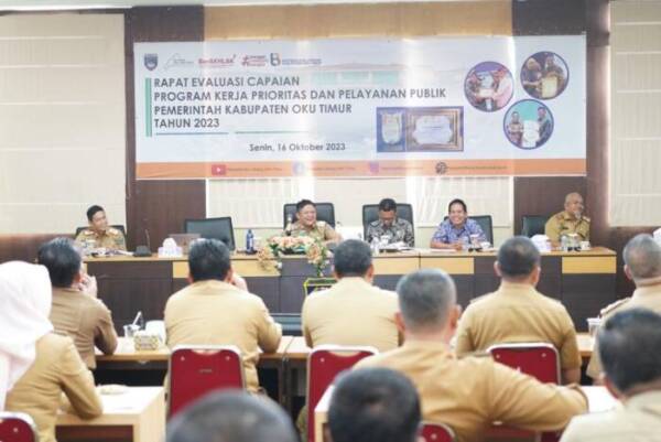 Rapat Evaluasi, Pastikan Program Pembangunan Berjalan Baik