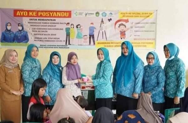 Istri Pj Wako Prabumulih, Cek Posyandu Merpati Muara Sungai