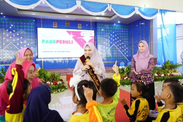 Guna meningkatkan literasi dan minat baca anak, TP. PKK Kabupaten OKU Timur kembali menyelenggarakan Gebyar PAUD Bhakti Pustaka Tahun 2023 dan Literasi Anak Usia Dini serta Launching Pendongeng Cilik Kabupaten OKU Timur. Jum'at, 03 November 2023.