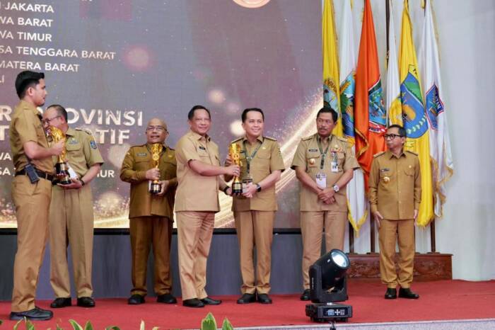 Provinsi Sumatera Selatan (Sumsel) menerima dua penghargaan sekaligus dari Innovative Government Award (IGA) Tahun 2023 yang diselenggarakan oleh Kementerian Dalam Negeri (Kemendagri).