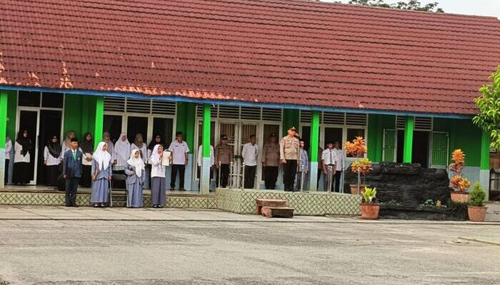 Edukasi, Kasat Binmas Polres Prabumulih Beri Pesan Soal Kenakalan Remaja di MAN 1