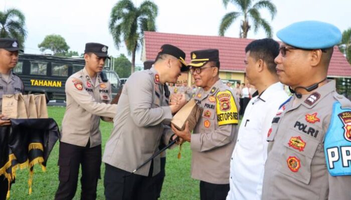 Kejutan Kapolres Prabumulih Bagi Personel Polres Prabumulih Berulang Tahun