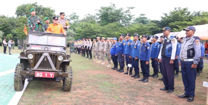 Pemkab OKUT melalui Badan Penanggulangan Bencana Daerah (BPBD) menggelar Apel Kesiapsiagaan Personil dan Peralatan dalam rangka persiapan terhadap bencana di Kabupaten OKU Timur.