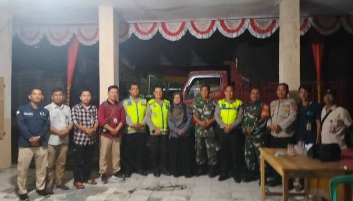 Perhitungan Suara Tingkat PPK Prabumulih Barat Selesai, Personel Polres Prabumulih Kawal Pergeseran ke Gudang KPU