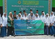 Studi Pendidikan Bahasa dan Sastra Indonesia (Prodi PBSI) melalui program Hibah Internal melaksanakan Pengabdian Kepada Masyarakat