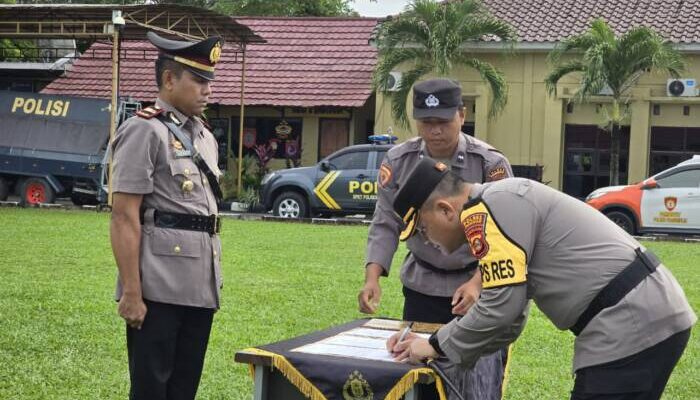 Pimpin Sertijab Kapolsek RKT dan Kasiwas, Kapolres Prabumulih Pesan Ini