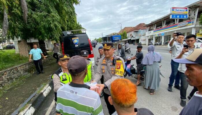 Jumat Curhat, Kapolres Prabumulih Berbagi Bersama Ojek Pangkalan