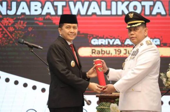 Ucok Abdulrauf Damenta resmi menjabat sebagai Pj Walikota Palembang menggantikan Ratu Dewa.