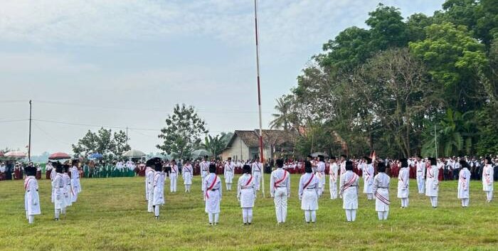 Mahasiswa KKN-T UNUHA Meriahkan HUT RI ke-79 di Desa Gunung Terang