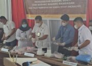 Kajari Prabumulih dan instansi terkait melakukan pemusnahan barang bukti narkoba, Rabu. Foto : Rian/FAJARSUMSEL.COM