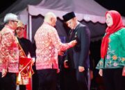 Bupati OKU Timur Raih Penghargaan Satya Lencana Wira Karya, Sukses Bina Koperasi dan UKM