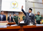 Rapat Terakhir Bersama Komisi I DPR RI, Prabowo Pamit dan Mohon Maaf