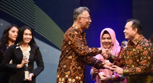 Tiga penghargaan sekaligus diterima Pemprov Sumatera Selatan (Sumsel), pada ajang Ajang Bhumandala Award 2024. 