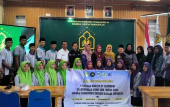 Pelatihan Master Of Ceremony di Lingkungan Siswa SMK Nurul Huda sebagai Penguatan Fonologibahasa Indonesia