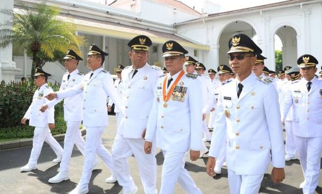 Bupati dan Wakil Bupati OKU Timur Masa Jabatan 2025-2030 Ir. H. Lanosin, ST, MT, MM. dan HM. Adi Nugraha Purna Yudha, SH, resmi dilantik Presiden Republik Indonesia Prabowo Subianto di Istana Kepresidenan Jakarta Kamis, 20 Februari 2025.