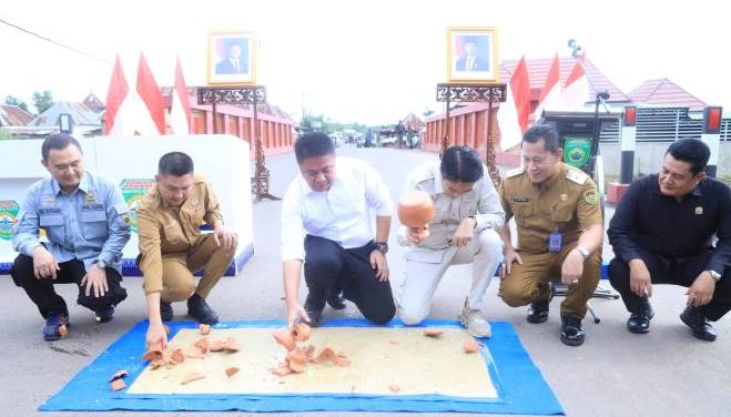 Tingkatkan Mobilitas dan Perekonomian, Gubernur Herman Deru Resmikan Jembatan Air Lais dan Trans SP Tanah Abang