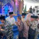 Gubernur Sumatra Selatan H. Herman Deru bersama Bupati OKU Timur Ir. H. Lanosin, M.T., M.M. beserta keluarga memanfaatkan momen Hari Raya Idul Fitri 1446 H dengan menggelar Halal Bihalal di Desa Sidomulyo Kecamatan Belitang