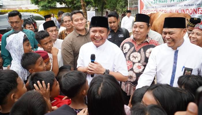 Tinjau Pemotongan Hewan Kurban, Deru: Tertib, Cermin Budaya Gotong Royong Masyarakat Sumsel