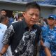 Bupati OKU Timur Ir. H. Lanosin dalam kegiatan Bakti Sosial Landasan Udara (Lanud) Sri Mulyono Herlambang Dalam Rangka Peringatan Ke 78 Hari Bakti TNI AU Tahun 2025.