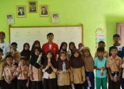 Kegiatan bertajuk “ECObreak: Aksi Kecil, Dampak Besar” dieglar mahasiswa Kuliah Kerja Nyata (KKN) Kabangsaan ke-XVIII tahun 2025 di SDN 11 Padangtangaraya.