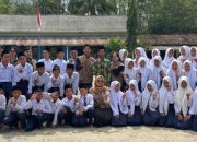 Edukasi Bijak Bermedia Digital, Mahasiswa KKN UNUHA Gelar Sosialisasi di MTs Hidayatullah