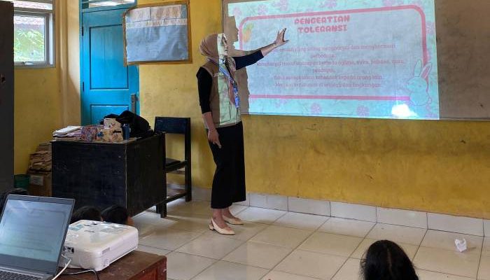 Mahasiswa KKN Universitas Nurul Huda Gelar Program Sekolah Toleransi