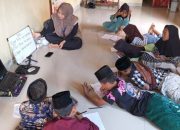 Mahasiswa KKN UNUHA Gelar Kegiatan Bimbingan Belajar di Desa Wana Makmur