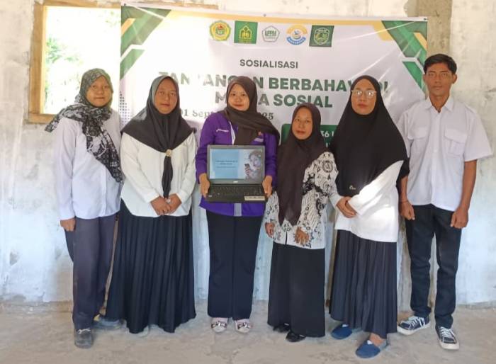 Mahasiswa KKN Desa Tulung Harapan Gelar Sosialisasi Tantangan Penggunaan Media Sosial