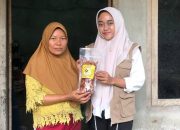 Mahasiswa KKN UNUHA Bantu Ibu Rumah Tangga Tingkatkan Usaha Keripik Pisang Sale dengan Branding Produk