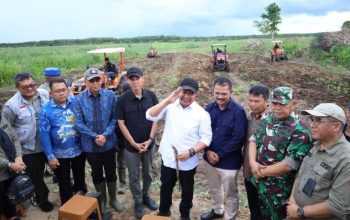 Gubernur Sumatera Selatan (Sumsel) Dr. H. Herman Deru saat kunjungan kerja ke Kabupaten OKI. Foto: Humas Pemprov Sumsel